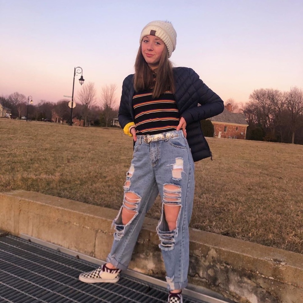 SKATER GIRL MYSTERY BOX - Picture 4 of 10